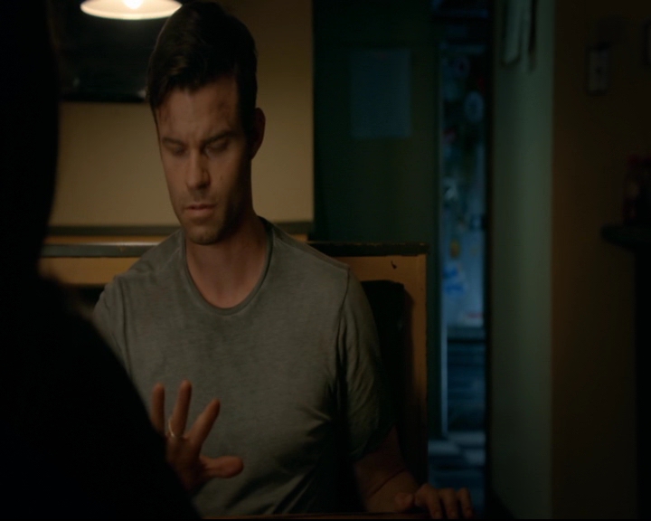 vampirediariesworld-dot-nl_TheOriginals5x03NeMeQuittePas05445.jpg