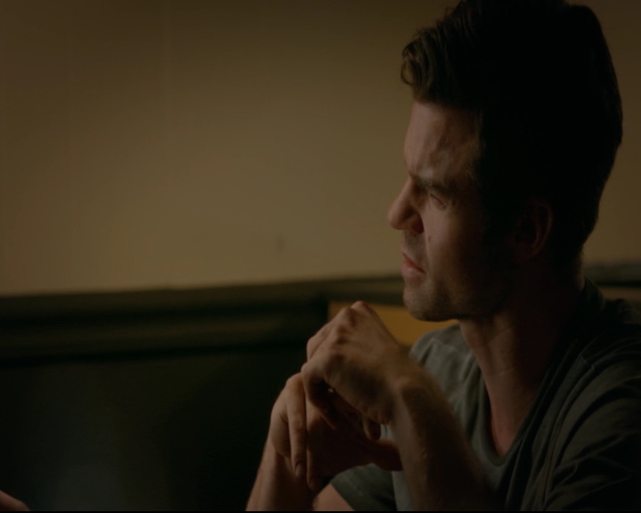 vampirediariesworld-dot-nl_TheOriginals5x03NeMeQuittePas05465.jpg
