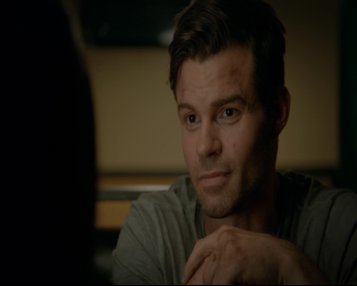 vampirediariesworld-dot-nl_TheOriginals5x03NeMeQuittePas05487.jpg