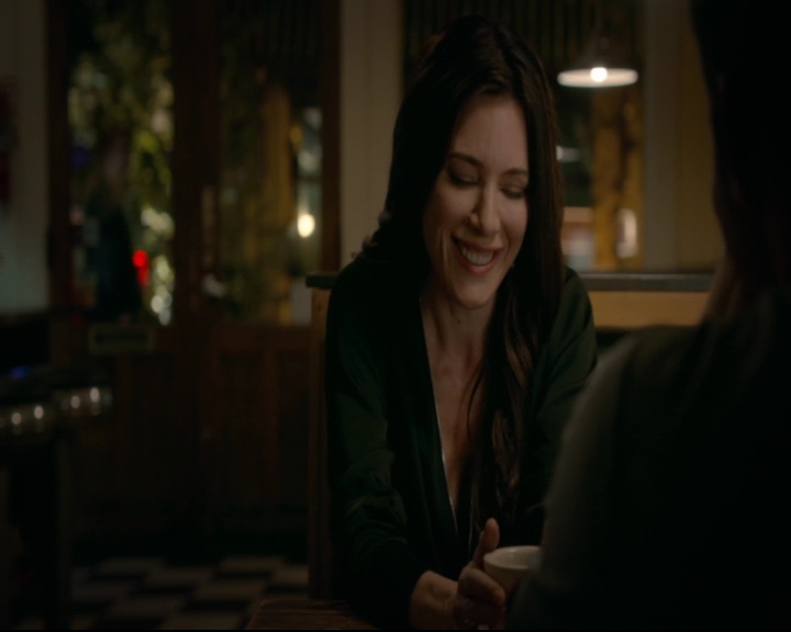 vampirediariesworld-dot-nl_TheOriginals5x03NeMeQuittePas05490.jpg
