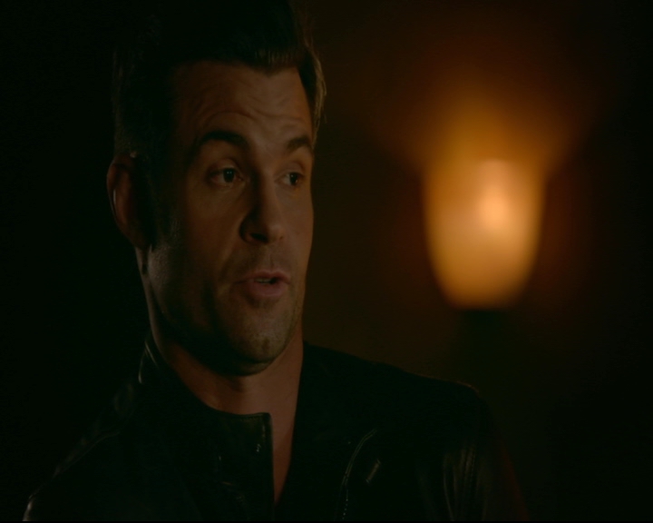 vampirediariesworld-dot-nl_TheOriginals5x03NeMeQuittePas05685.jpg