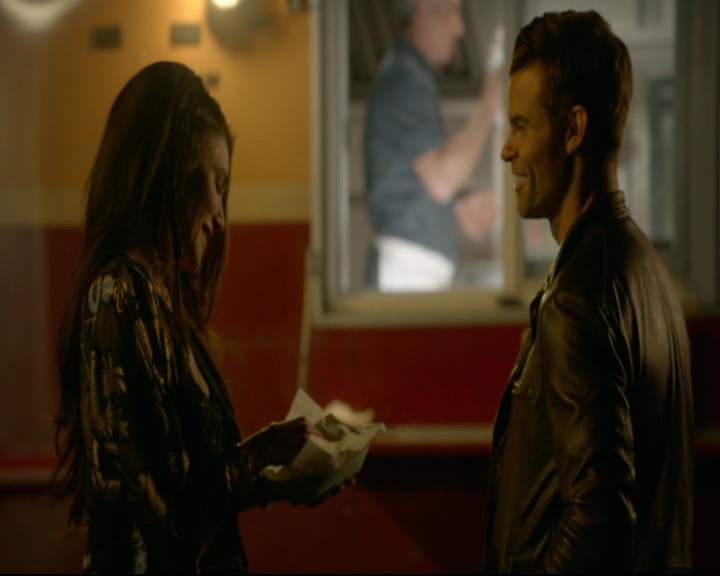 vampirediariesworld-dot-nl_TheOriginals5x03NeMeQuittePas05778.jpg