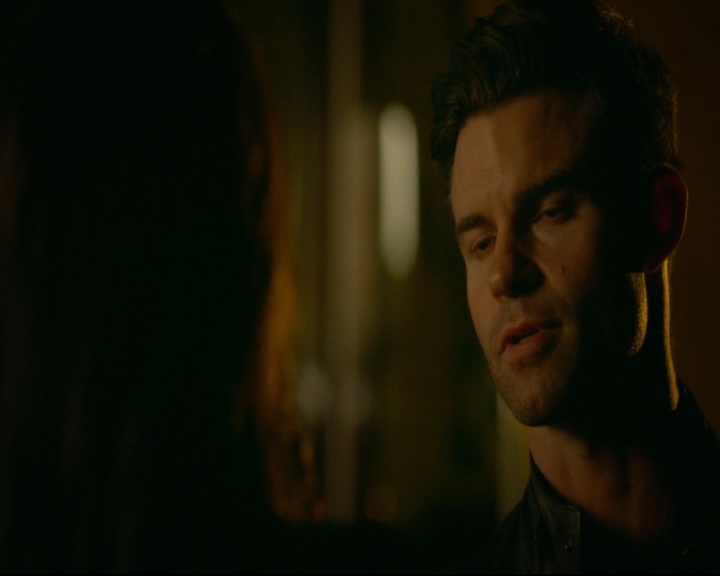vampirediariesworld-dot-nl_TheOriginals5x03NeMeQuittePas05818.jpg