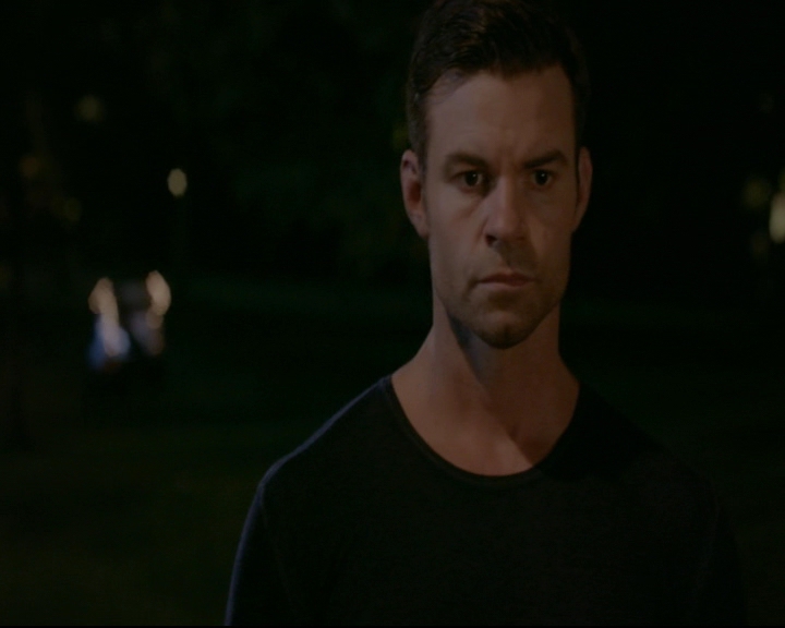 vampirediariesworld-dot-nl_TheOriginals5x03NeMeQuittePas05854.jpg
