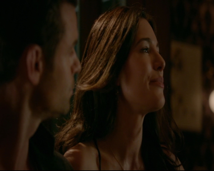 vampirediariesworld-dot-nl_TheOriginals5x03NeMeQuittePas06531.jpg