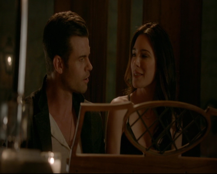 vampirediariesworld-dot-nl_TheOriginals5x03NeMeQuittePas06540.jpg