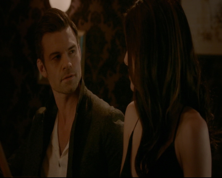 vampirediariesworld-dot-nl_TheOriginals5x03NeMeQuittePas06545.jpg