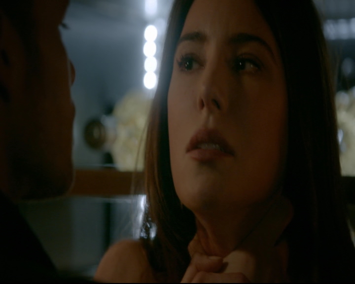 vampirediariesworld-dot-nl_TheOriginals5x03NeMeQuittePas06625.jpg