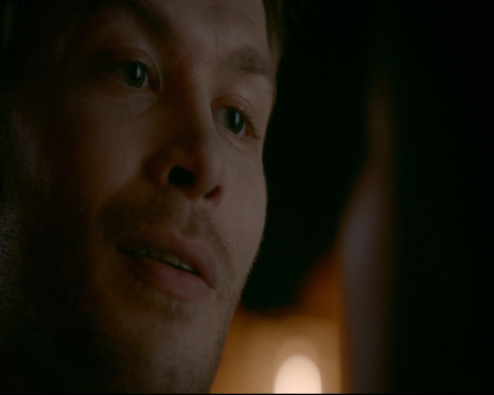 vampirediariesworld-dot-nl_TheOriginals5x03NeMeQuittePas06640.jpg