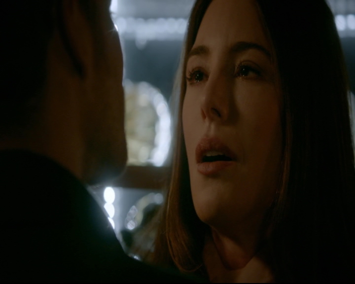 vampirediariesworld-dot-nl_TheOriginals5x03NeMeQuittePas06641.jpg