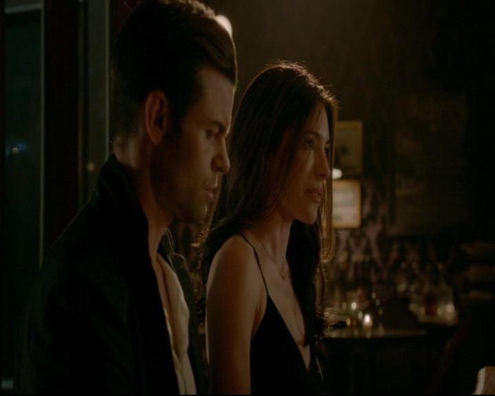 vampirediariesworld-dot-nl_TheOriginals5x03NeMeQuittePas06674.jpg
