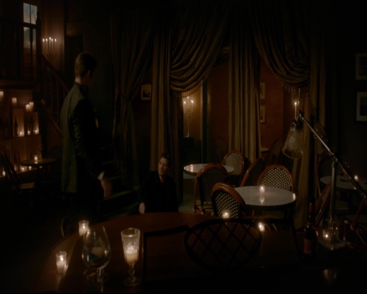 vampirediariesworld-dot-nl_TheOriginals5x03NeMeQuittePas06851.jpg