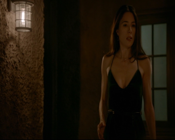 vampirediariesworld-dot-nl_TheOriginals5x03NeMeQuittePas06863.jpg
