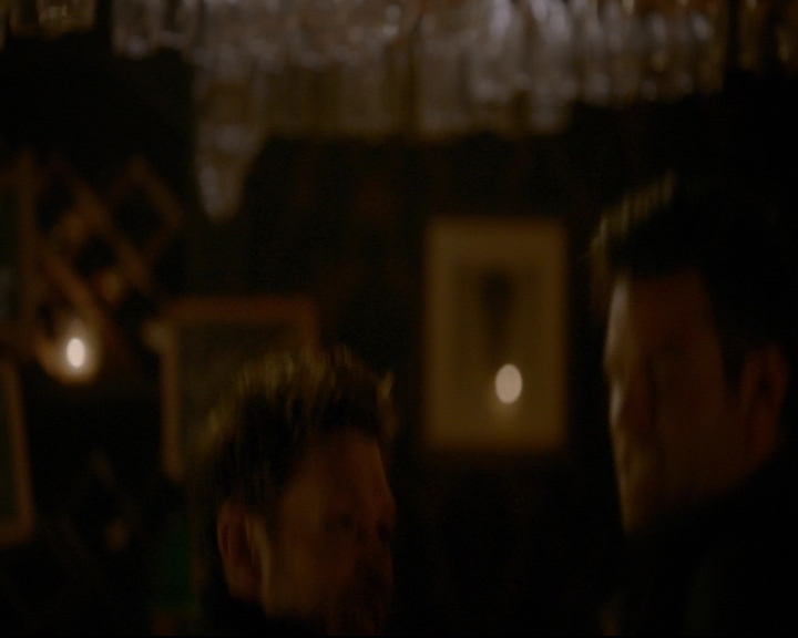 vampirediariesworld-dot-nl_TheOriginals5x03NeMeQuittePas06893.jpg