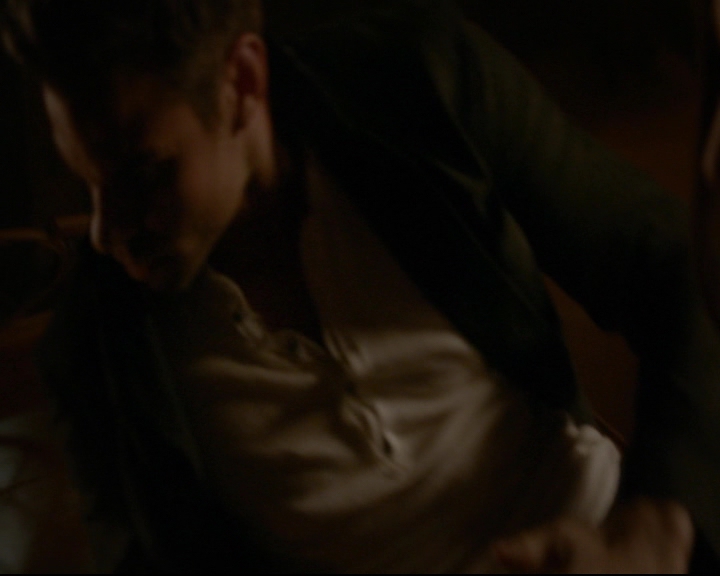 vampirediariesworld-dot-nl_TheOriginals5x03NeMeQuittePas06905.jpg