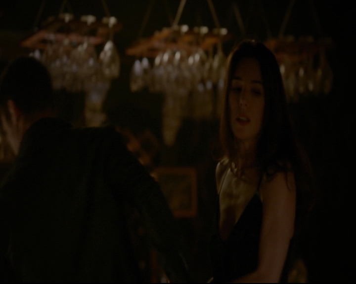 vampirediariesworld-dot-nl_TheOriginals5x03NeMeQuittePas06909.jpg
