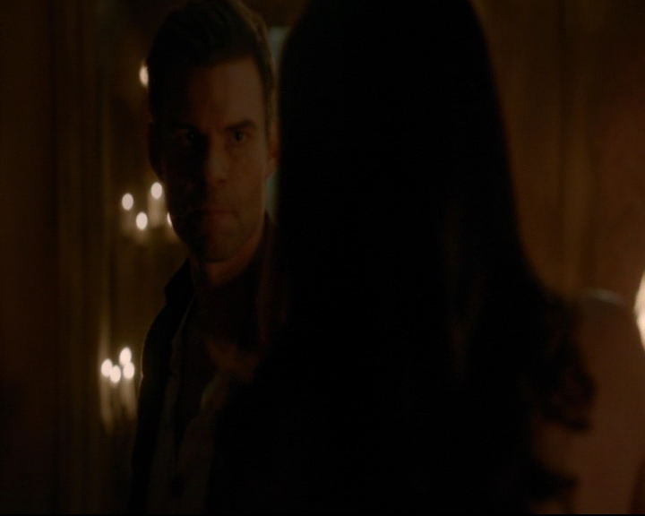 vampirediariesworld-dot-nl_TheOriginals5x03NeMeQuittePas06921.jpg