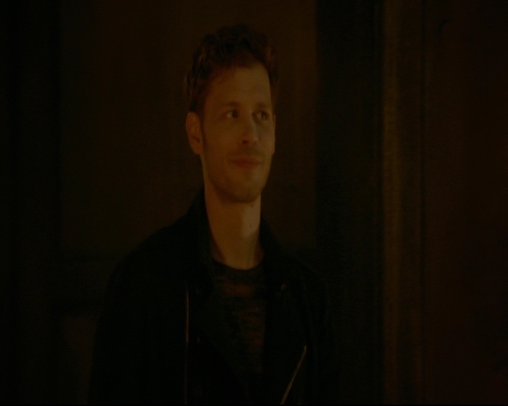 vampirediariesworld-dot-nl_TheOriginals5x03NeMeQuittePas06930.jpg