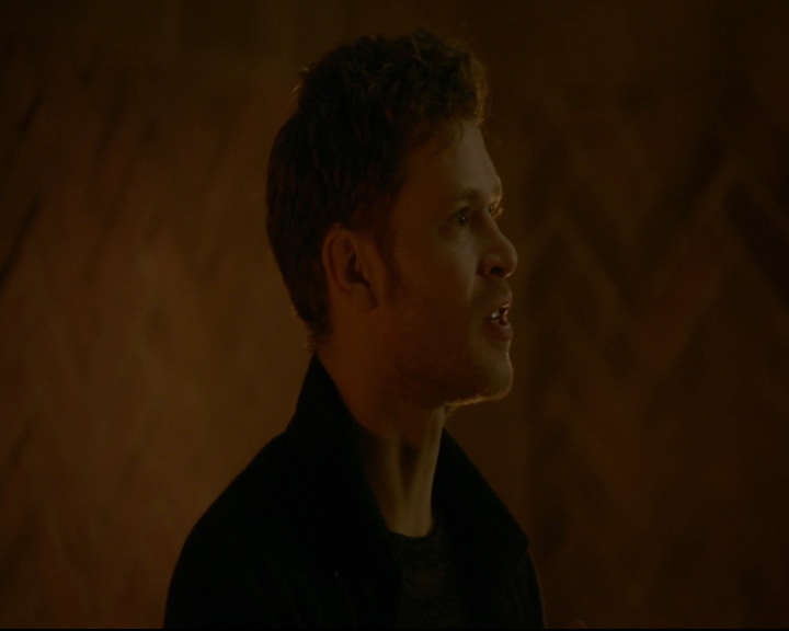 vampirediariesworld-dot-nl_TheOriginals5x03NeMeQuittePas06945.jpg