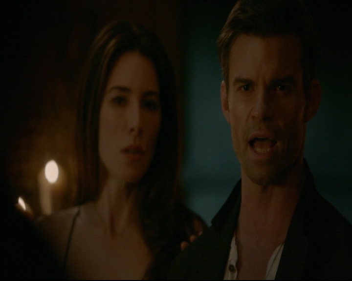 vampirediariesworld-dot-nl_TheOriginals5x03NeMeQuittePas06956.jpg