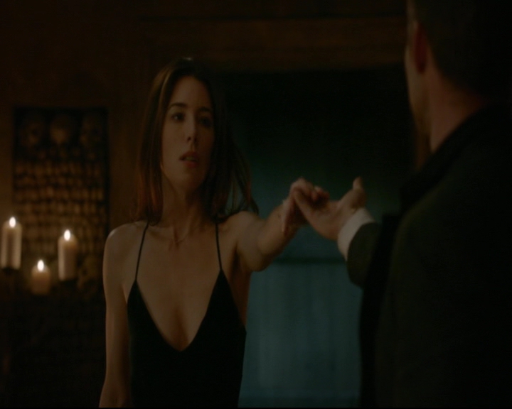 vampirediariesworld-dot-nl_TheOriginals5x03NeMeQuittePas07114.jpg