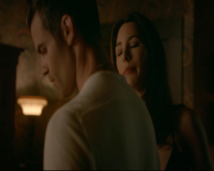 vampirediariesworld-dot-nl_TheOriginals5x03NeMeQuittePas07206.jpg