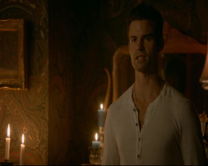 vampirediariesworld-dot-nl_TheOriginals5x03NeMeQuittePas07289.jpg