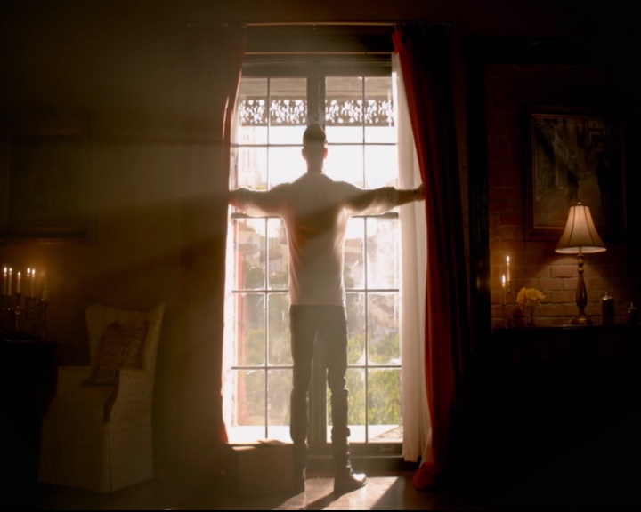 vampirediariesworld-dot-nl_TheOriginals5x03NeMeQuittePas07385.jpg