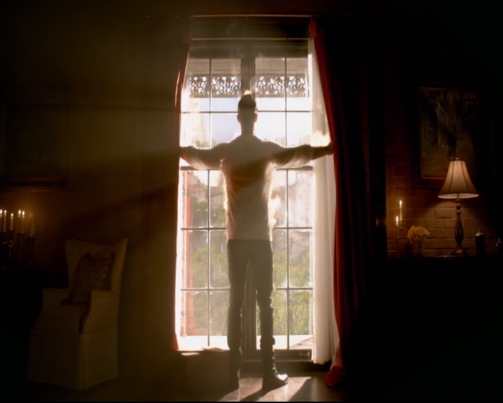 vampirediariesworld-dot-nl_TheOriginals5x03NeMeQuittePas07393.jpg