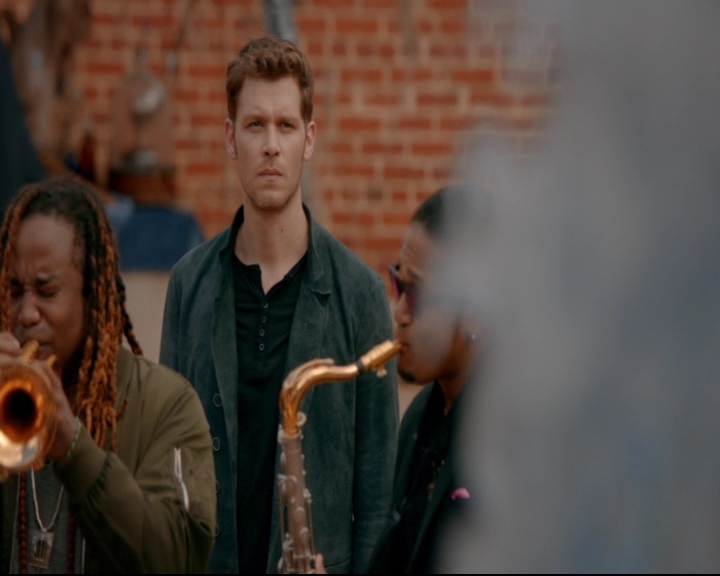 vampirediariesworld-dot-nl_TheOriginals5x04BetweenTheDevilAndTheDeepBlueSea00062.jpg