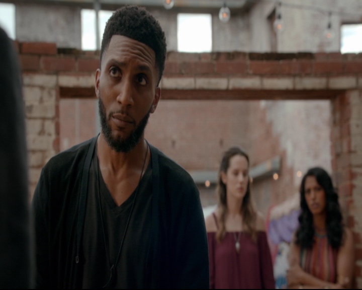 vampirediariesworld-dot-nl_TheOriginals5x04BetweenTheDevilAndTheDeepBlueSea00068.jpg