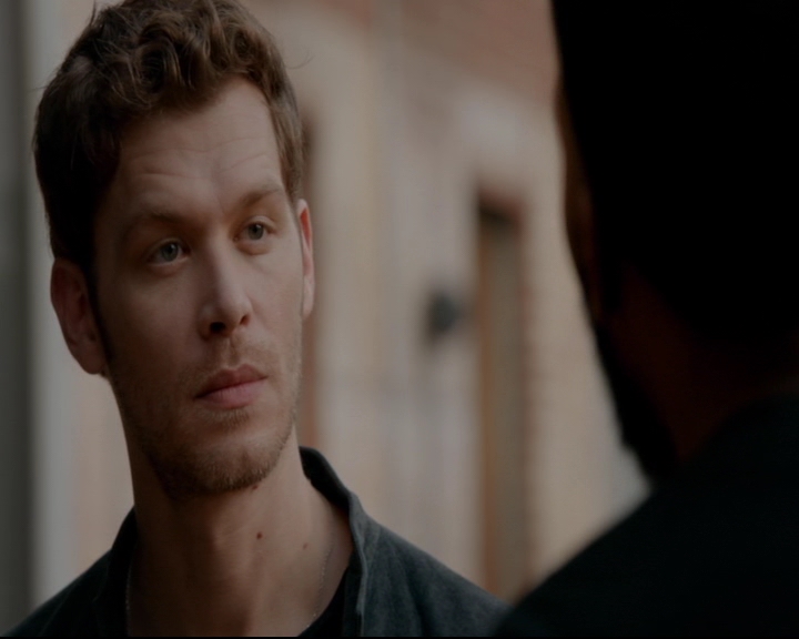 vampirediariesworld-dot-nl_TheOriginals5x04BetweenTheDevilAndTheDeepBlueSea00086.jpg