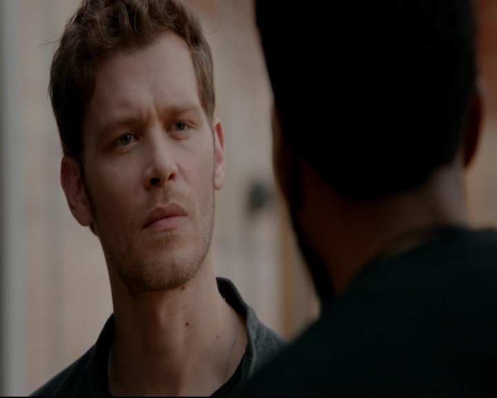 vampirediariesworld-dot-nl_TheOriginals5x04BetweenTheDevilAndTheDeepBlueSea00090.jpg