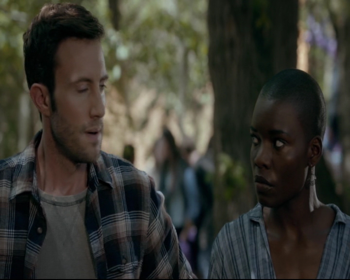 vampirediariesworld-dot-nl_TheOriginals5x04BetweenTheDevilAndTheDeepBlueSea00131.jpg