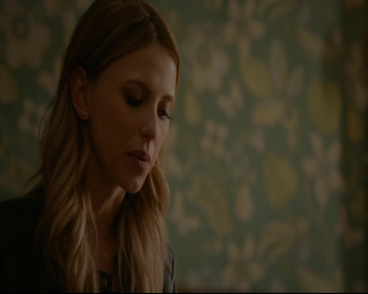 vampirediariesworld-dot-nl_TheOriginals5x04BetweenTheDevilAndTheDeepBlueSea00371.jpg vampirediariesworld-dot-nl_TheOriginals5x04BetweenTheDevilAndTheDeepBlueSea00371.jpg