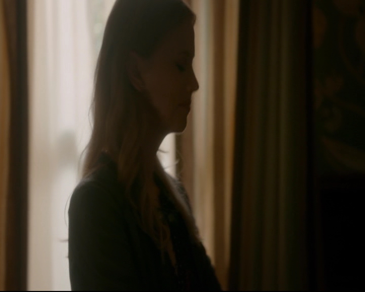 vampirediariesworld-dot-nl_TheOriginals5x04BetweenTheDevilAndTheDeepBlueSea00381.jpg