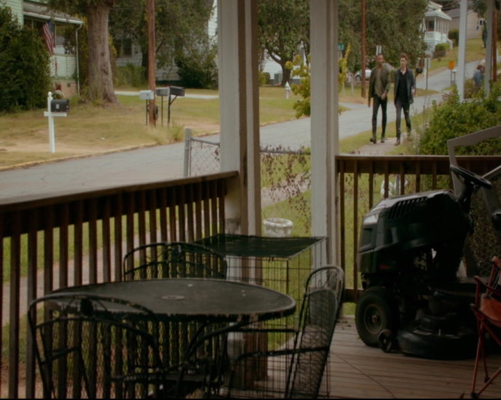vampirediariesworld-dot-nl_TheOriginals5x04BetweenTheDevilAndTheDeepBlueSea00410.jpg