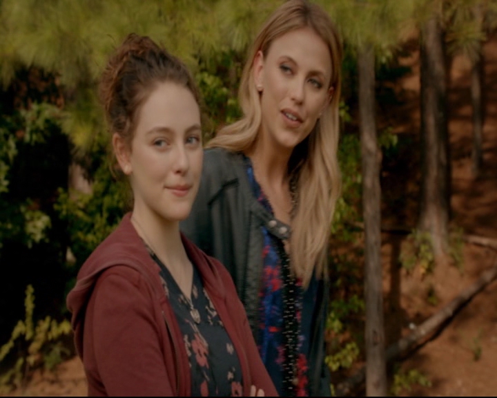 vampirediariesworld-dot-nl_TheOriginals5x04BetweenTheDevilAndTheDeepBlueSea00513.jpg