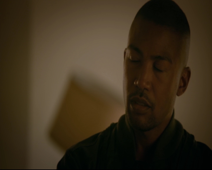 vampirediariesworld-dot-nl_TheOriginals5x04BetweenTheDevilAndTheDeepBlueSea00758.jpg