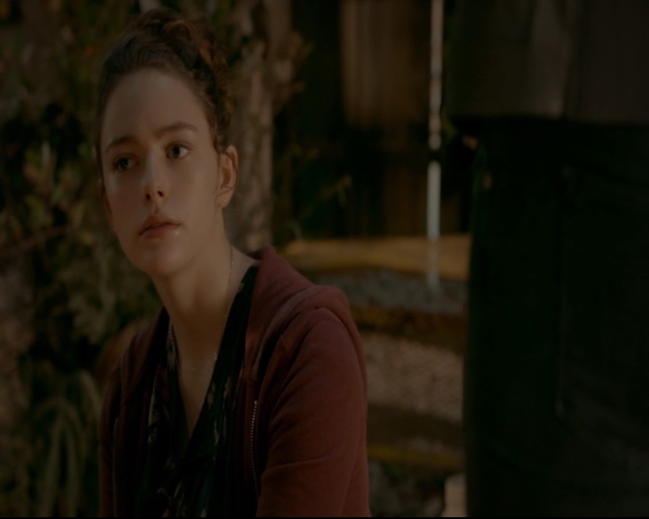 vampirediariesworld-dot-nl_TheOriginals5x04BetweenTheDevilAndTheDeepBlueSea01016.jpg