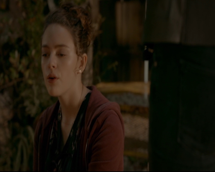 vampirediariesworld-dot-nl_TheOriginals5x04BetweenTheDevilAndTheDeepBlueSea01018.jpg