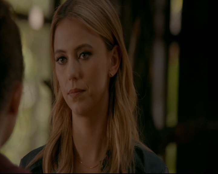 vampirediariesworld-dot-nl_TheOriginals5x04BetweenTheDevilAndTheDeepBlueSea01046.jpg