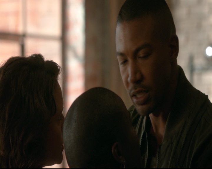 vampirediariesworld-dot-nl_TheOriginals5x04BetweenTheDevilAndTheDeepBlueSea01116.jpg