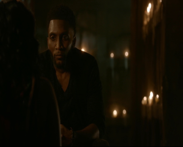 vampirediariesworld-dot-nl_TheOriginals5x04BetweenTheDevilAndTheDeepBlueSea01156.jpg