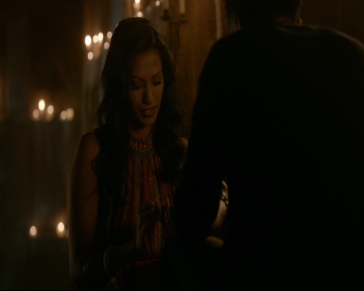 vampirediariesworld-dot-nl_TheOriginals5x04BetweenTheDevilAndTheDeepBlueSea01159.jpg