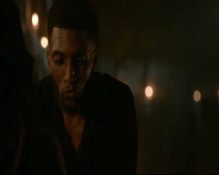 vampirediariesworld-dot-nl_TheOriginals5x04BetweenTheDevilAndTheDeepBlueSea01168.jpg