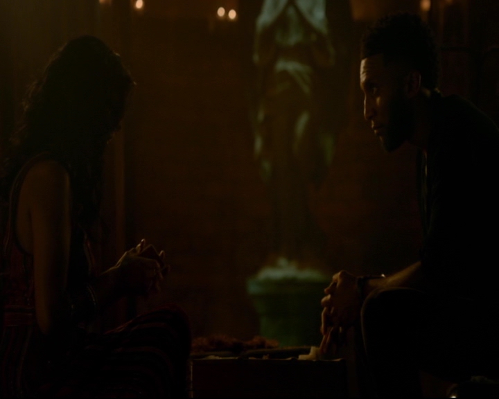 vampirediariesworld-dot-nl_TheOriginals5x04BetweenTheDevilAndTheDeepBlueSea01178.jpg vampirediariesworld-dot-nl_TheOriginals5x04BetweenTheDevilAndTheDeepBlueSea01178.jpg