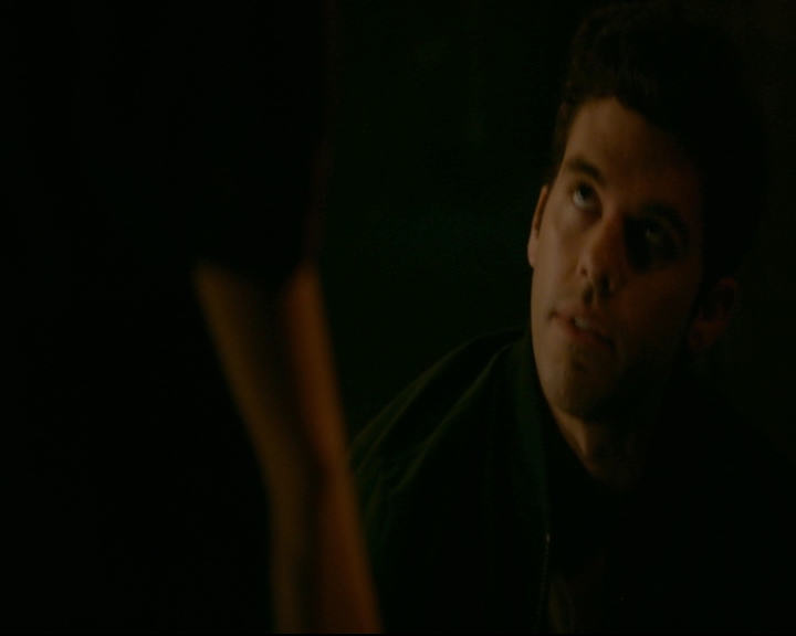vampirediariesworld-dot-nl_TheOriginals5x04BetweenTheDevilAndTheDeepBlueSea01495.jpg