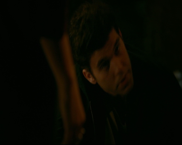 vampirediariesworld-dot-nl_TheOriginals5x04BetweenTheDevilAndTheDeepBlueSea01501.jpg