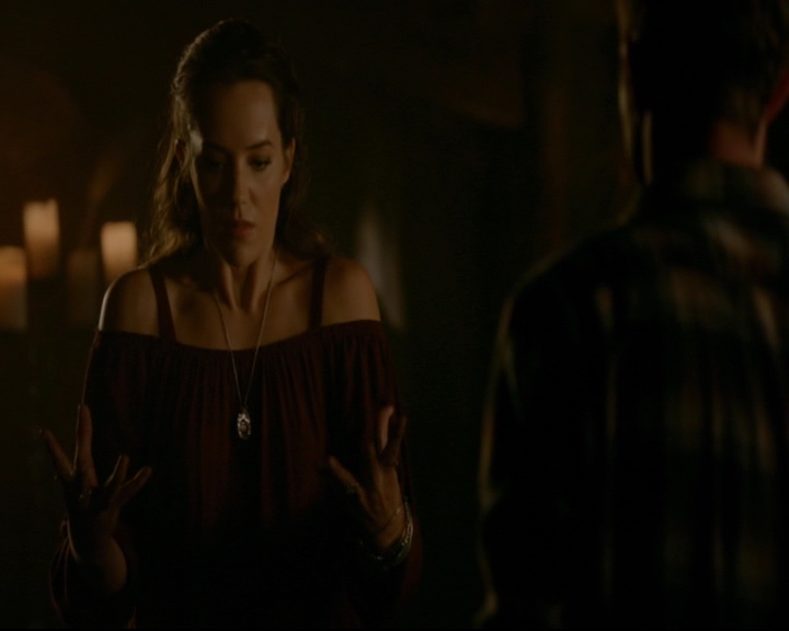 vampirediariesworld-dot-nl_TheOriginals5x04BetweenTheDevilAndTheDeepBlueSea01506.jpg